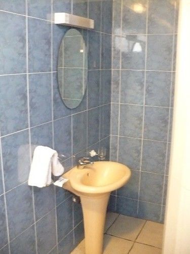 True Vine Hotel Кумасі Екстер'єр фото