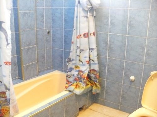 True Vine Hotel Кумасі Екстер'єр фото